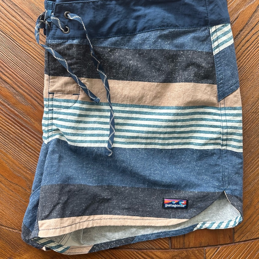 Patagonia Women’s Wavefarer Boardshorts
